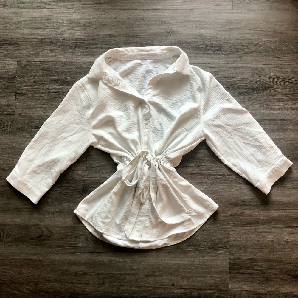 ✨NWOT White Button Up Tie Waist Blouse